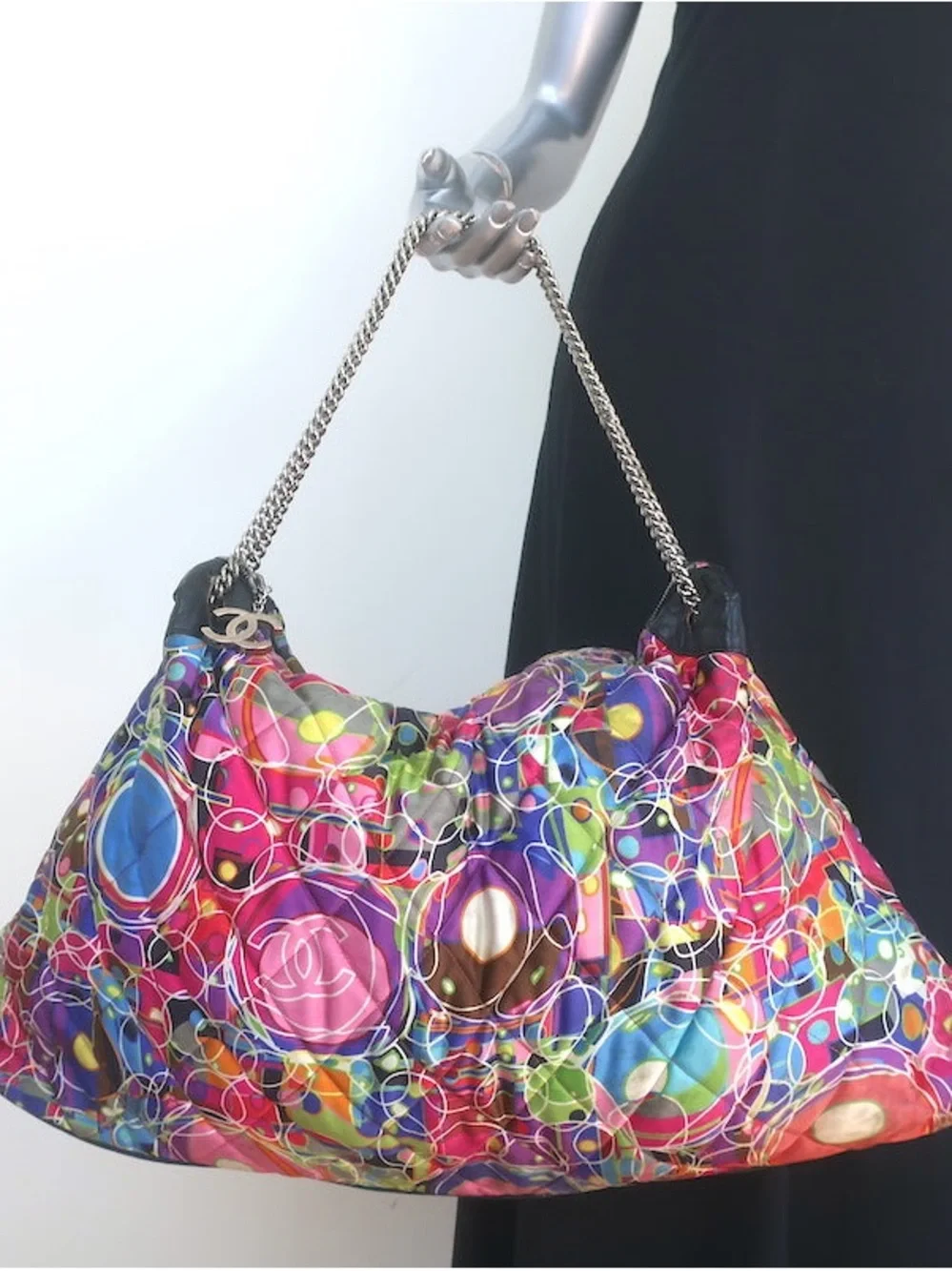 Chanel Multicolor Quilted Chain-Handle Shoulder Bag read description
